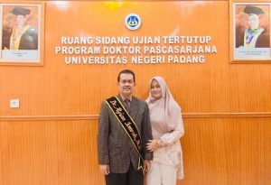 Kepala Baperlitbang Tanah Datar Raih Gelar Doktor
