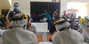 Puluhan Tahanan Kejari Padang Dipindahkan ke Rutan Anak Air