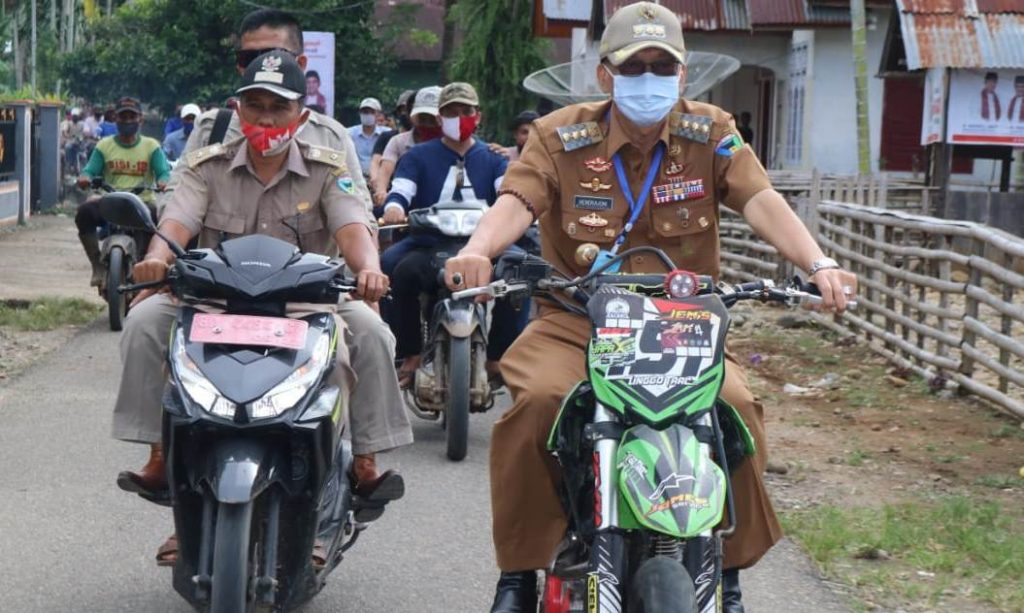 Hendrajoni Janji Bakal Aspal Jalan Rimbo Bawang di 2021