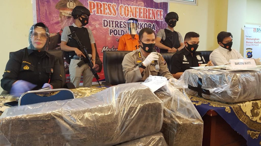 Polda Sumbar Sita 110 Paket Besar Narkotika Jenis Ganja