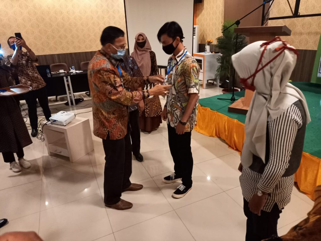 Bupati Hendrajoni Ajak Pengelola Homestay Selalu Terapkan Protokol Kesehatan