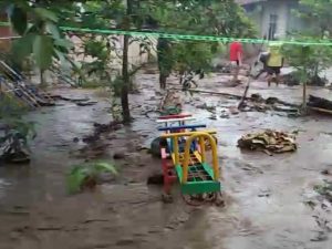 Puluhan Warga Terdampak Banjir Bandang Kota Solok