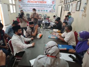 Ferizal Ridwan-Nurkhalis, Bapaslon Pertama yang Mendaftar ke KPU Limapuluh Kota