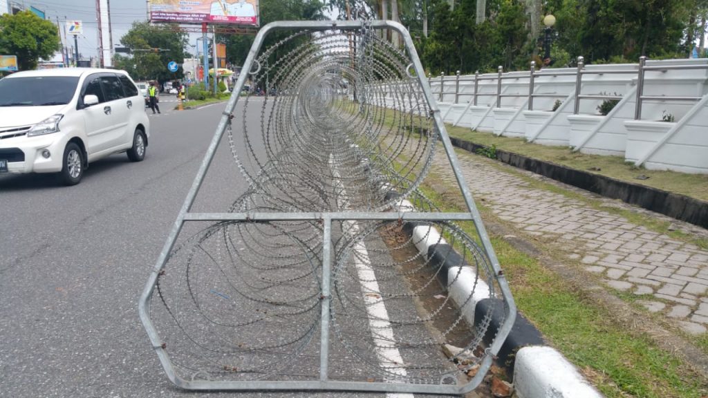 Begini Suasana Terkini Gedung DPRD Sumbar Jelang Demo Tolak UU Omnibus Law