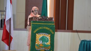 Dr. Apt. Adriani Susanty Dalami Khasiat Tumbuhan Tampa Badak untuk Obat Antikanker