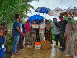 Pjs Bupati Pasbar Hansastri Tinjau Korban Kebakaran dan Berikan Bantuan