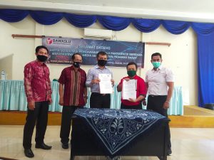 Bawaslu Pasbar Sosialisasi Pengawasan Partisipatif ke Media dan Mahasiswa