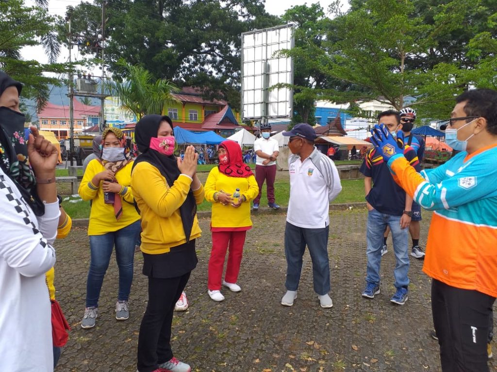 Pjs Bupati Solsel Tiba-tiba Hentikan Aktivitas Olahraga Sekelompok Warga di RTH Muara Labuh, Ternyata Ini Alasannya