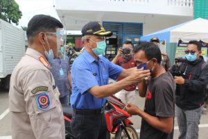 Tim Gabungan Turun ke Pasar Sago, Sejumlah Pelanggar Perda Disanksi