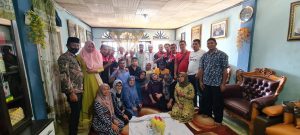 Komunitas Sepeda Motor Nmax Kota Padang Bertamu ke Rumah Ketua PWI Dharmasraya