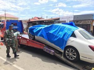 Kecelakaan di Jalan Raya Ampang Libatkan Dua Mobil dan Satu Sepeda Motor