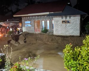 Solsel Dihantam Banjir, Puluhan Rumah Rusak