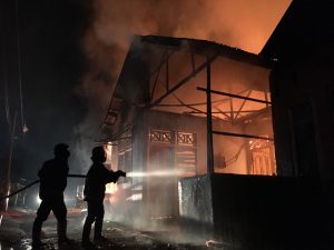 8 Rumah Terbakar di Tarandam, Kerugian Ratusan Juta