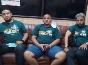 Dua Orang Pengendara Moge yang  Mengeroyok Anggota TNI Ditahan Polres Bukittinggi