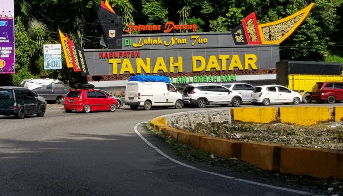 Kecelakaan Beruntun di Lembah Anai, Arus Lalu Lintas Padang – Bukittinggi Macet