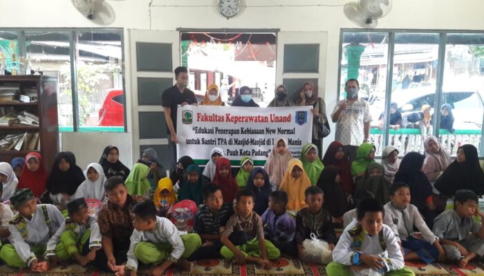 Kegiatan Edukasi AKB LPPM Unand bagi Santri TPA
