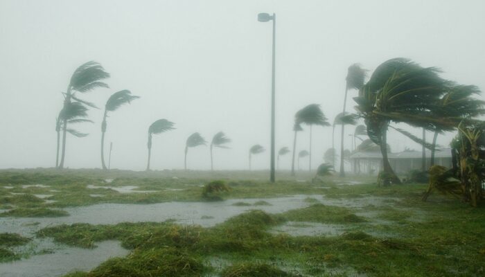Peluang Hujan Masih Tinggi, Warga Sumbar di Daerah Rawan Bencara Diminta Waspada