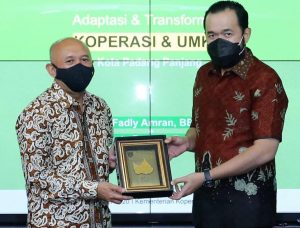 Menkop UKM Apresiasi UMKM Padang Panjang