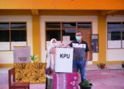 Wako Payakumbuh Didampingi Ibu dan Istri Mencoblos di TPS 3