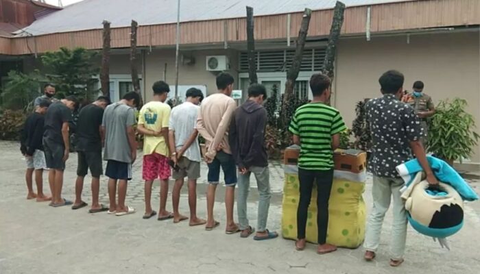 Resahkan Pengguna Jalan, Delapan ‘Pak Ogah’ Ditangkap Satpol PP Padang