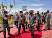 Disambut Mahyeldi-Audy, KSAD Jenderal TNI Dudung Abdurachman Kunjungi Korban Gempa Pasbar