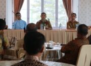 Diskusi Santai Bupati Solok dengan Anggota DPRD, Ada Oknum yang Gigit Jari