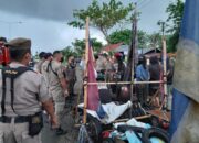 Belasan Anak Punk Bawa ‘Vespa Gembel’ di SPBU Taruko Padang Dibubarkan Satpol PP