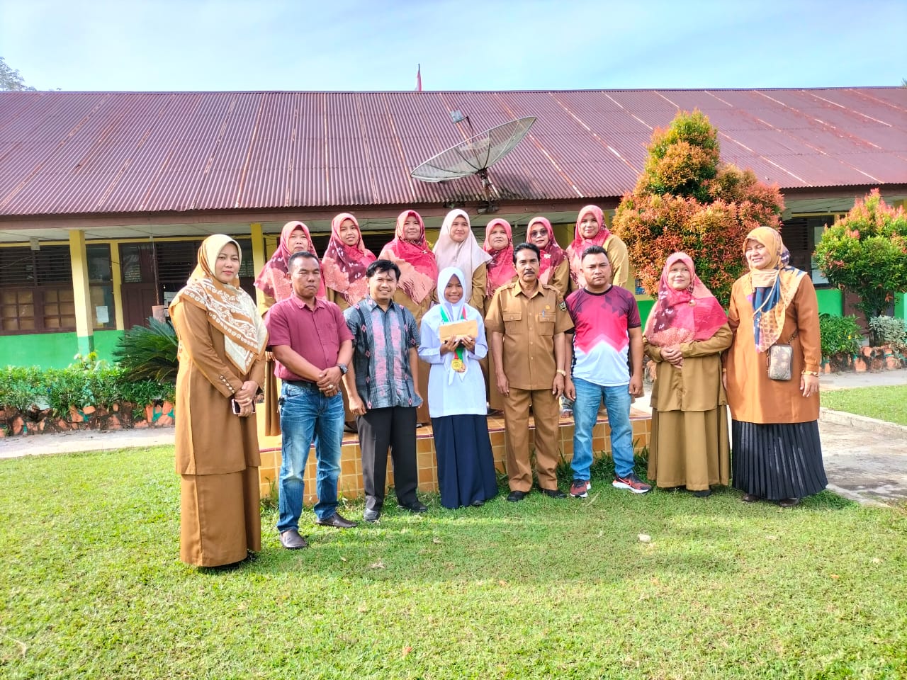 Siswi SMPN 21 Sijunjung