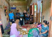 Anggota DPR Lisda Hendrajoni Serahkan Bantuan Kursi Roda untuk Armiati dan Alat Bantu bagi Disabilitas