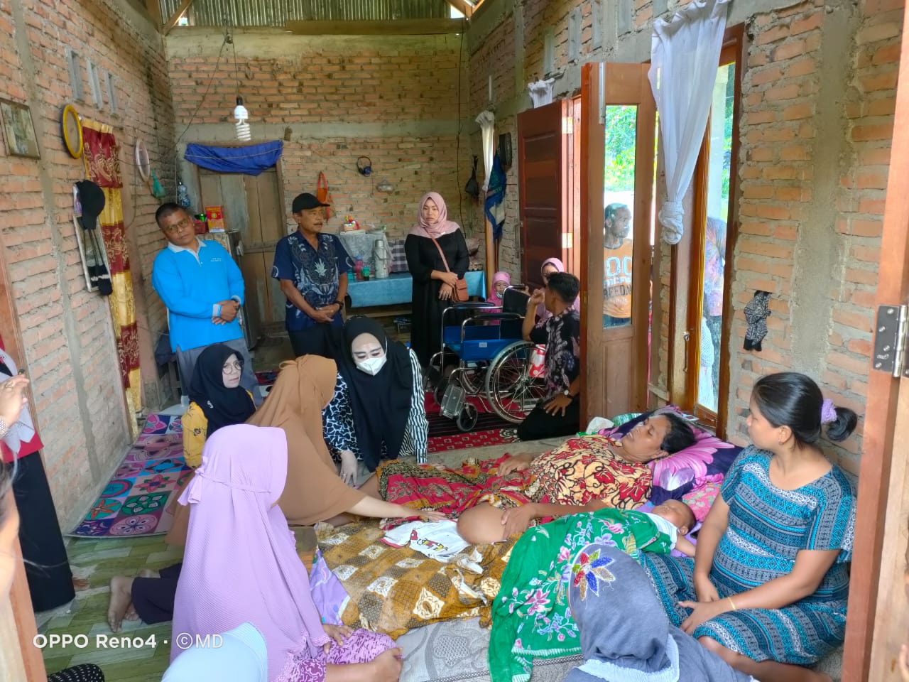 lisda hendrajoni kursi roda