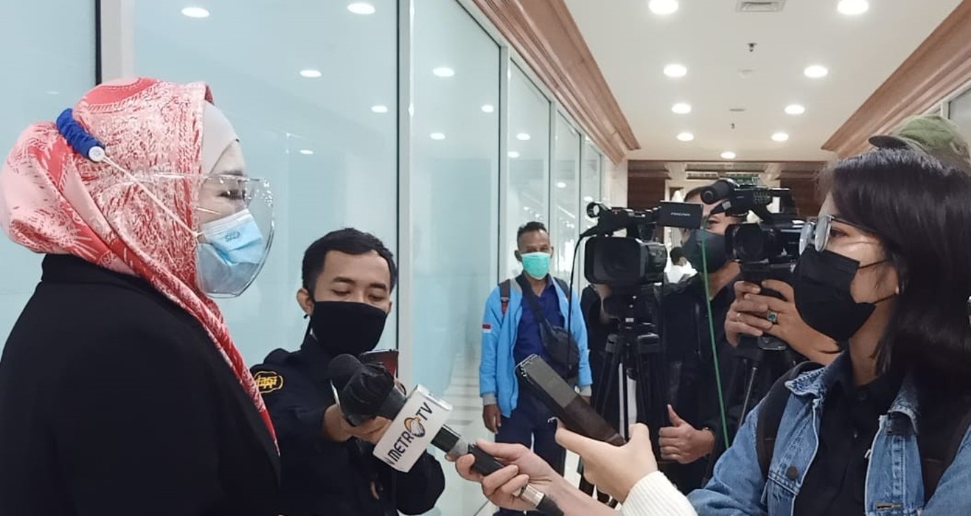 lisda hendrajoni pers indonesia