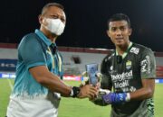 Teja Paku Alam Kiper Asal Sumbar Jadi Pemain Terbaik Liga 1 2021-2022
