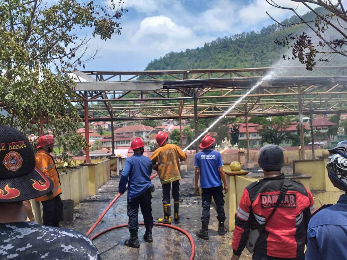 pasar sawahlunto terbakar