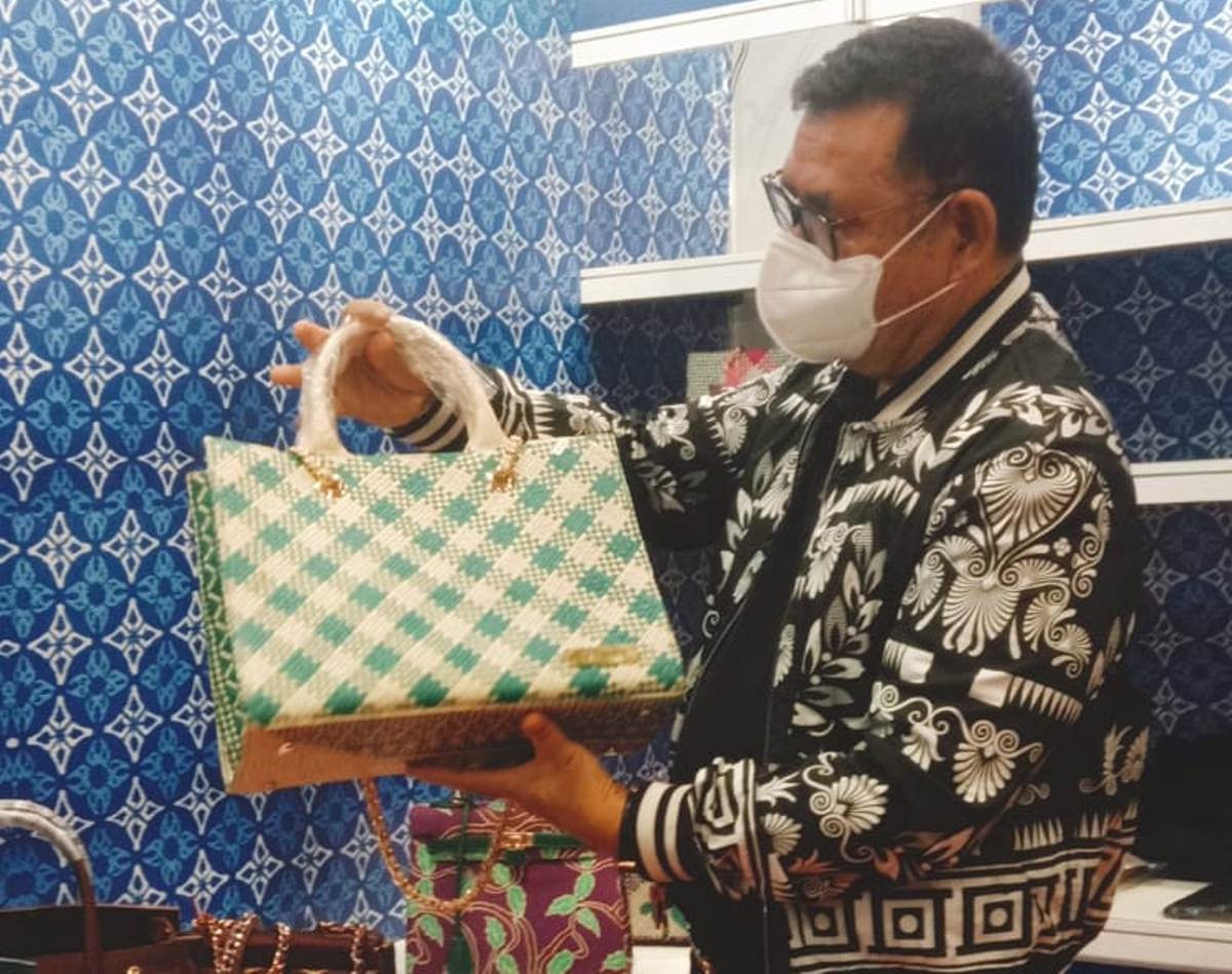 bupati solok umkm sertifkat SNI