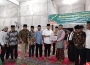 Salat Tarawih di Masjid Al Muhajirin Sitiung, Bupati Dharmasraya Sampaikan Soal Pembangunan RSUD dan Masjid Agung
