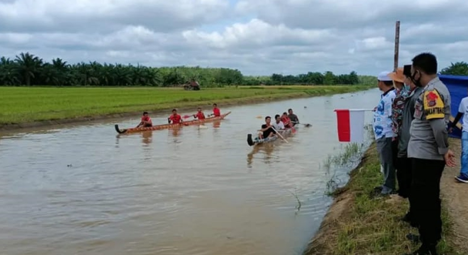 Pacu Sampan
