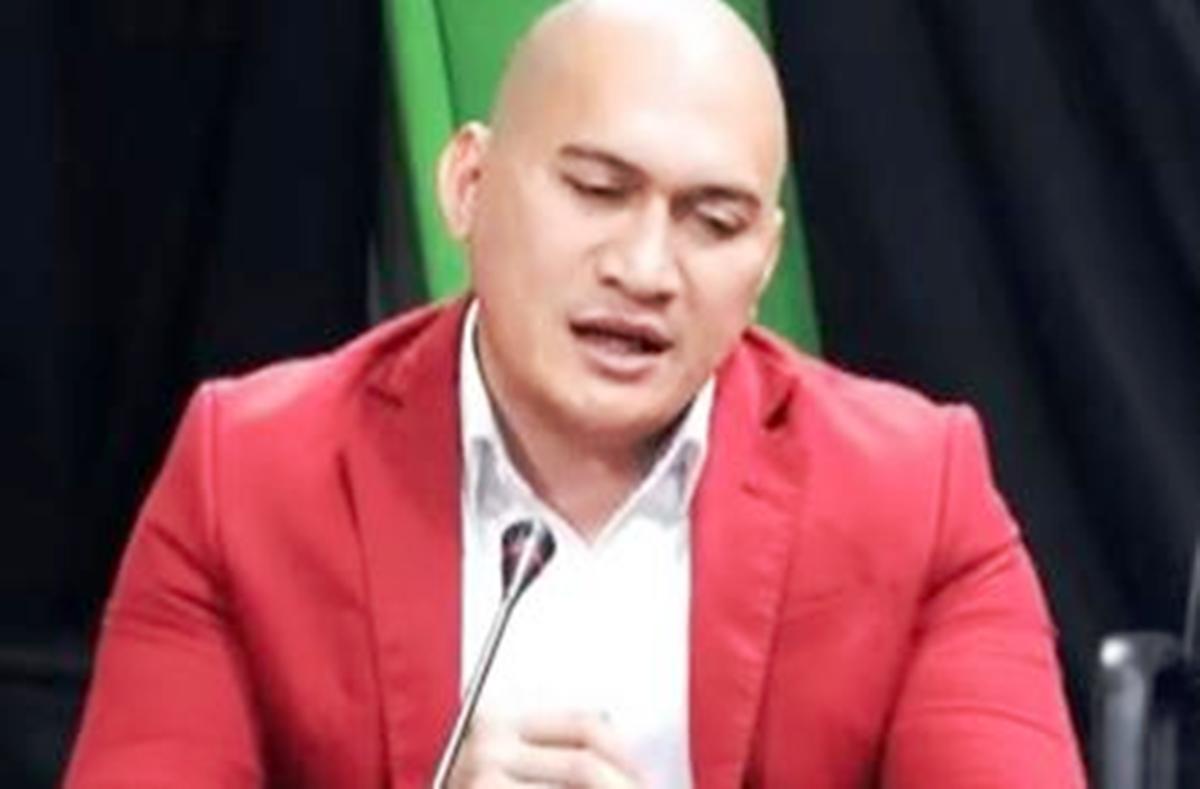 ketua dprd dodi hendra kode etik