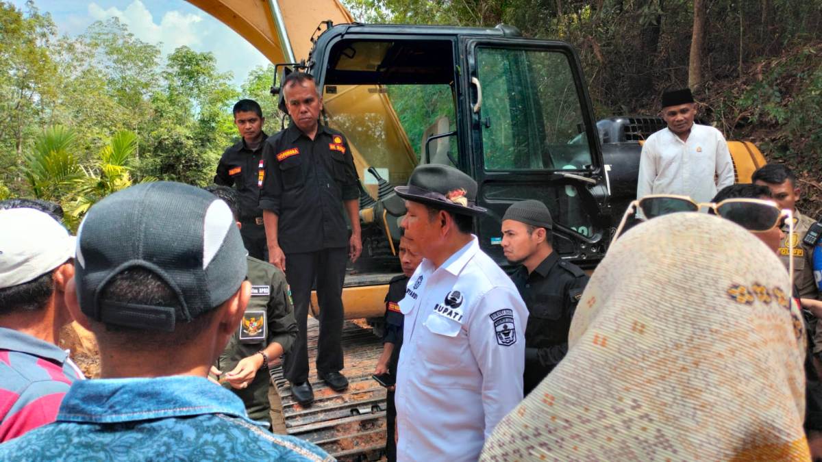 nagari berebut ekskavator bupati solok