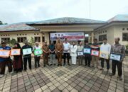 Pemko  dan DPRD Bukittinggi Serahkan Bantuan Alsintan