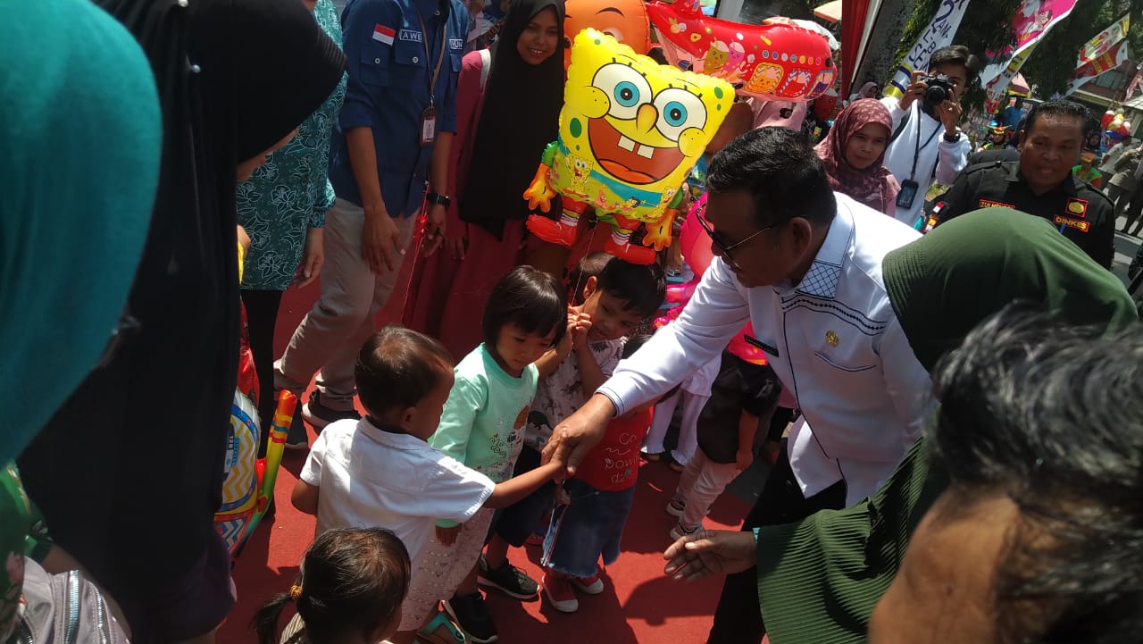 penimbangan massal dinkes solok stunting