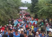 Ribuan Peserta Ikuti Jalan Sehat se-Kecamatan Sitiung