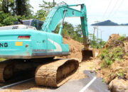 Jalan Wisata Mandeh Masih Tertutup Longsor, Pengendara Diimbau Putar Balik