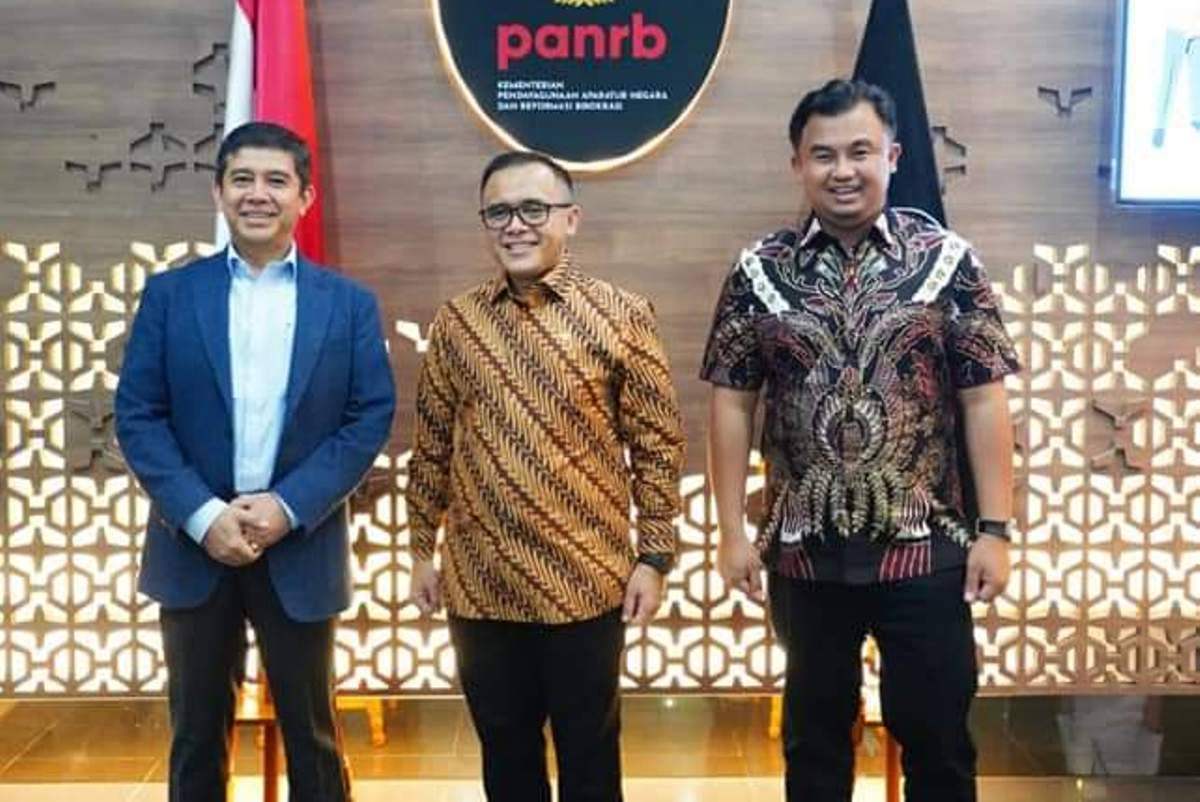 bupati sutan riska mepan rb