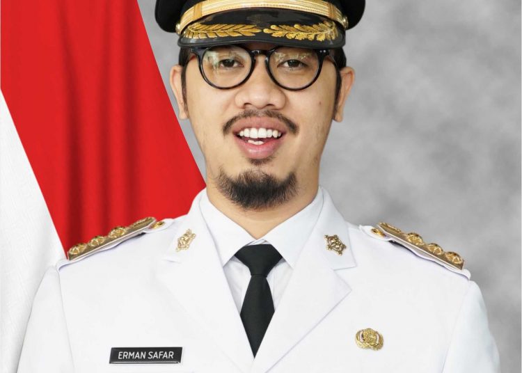 Wali Kota Bukittinggi Erman Safar