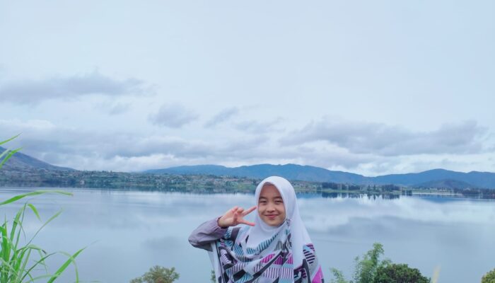 Pola Komunikasi Orang Tua Terhadap Penanaman Nilai-nilai Akhlak pada Anak yang Kecanduan Gadget