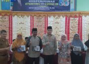 Tekan Angka Stunting, Ade Rezki Pratama Buat WC Warga