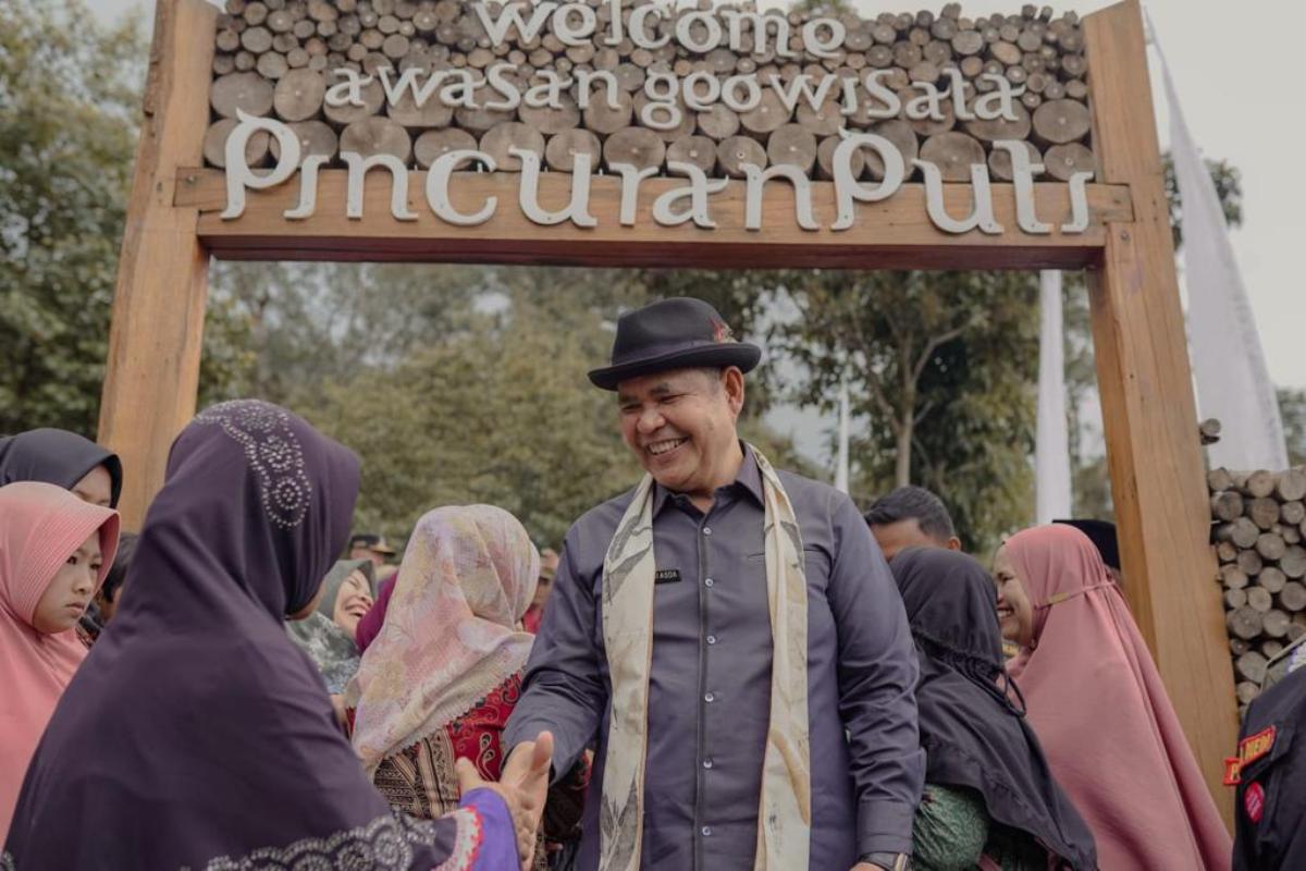 wisatawan kabupaten solok bupati premanisme