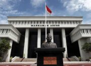 Ditengah Babak Belurnya Hukum Indonesia, Reformasi Total MA