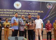 Sutan Riska Raih Anugerah BUKA Award 2022