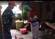 Babinsa Masuk Dapur di Dharmasraya